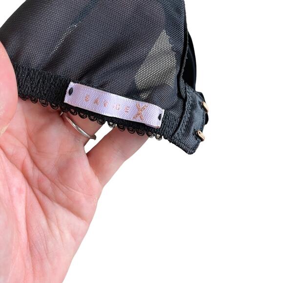 Savage X Fenty Black White Embroidered Sheer Mesh Bra 32DDD - Picture 5 of 5